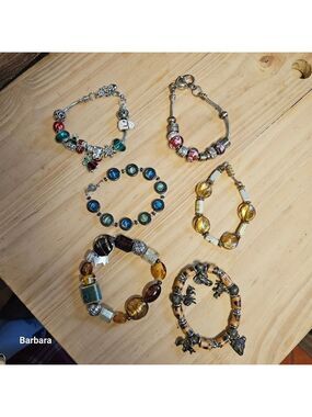 6-Piece Assorted Bead Clasp and Stretch Bracelets